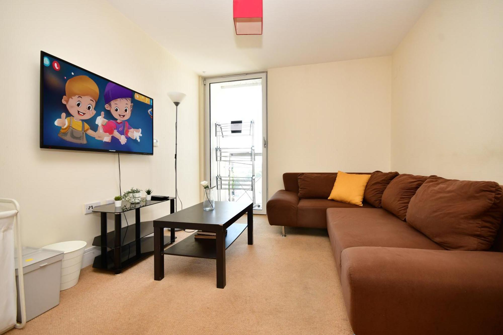 Comfortable 2 Bedroom Flat With Great View Near Canary Wharf * London